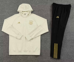 2023-2024 Germany Beige Thailand Soccer Tracksuit With Hat-7411
