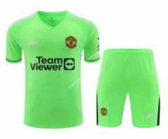 2023-2024 Manchester United Goalkeeper Fluorescent Green Thailand Soccer Uniform-418