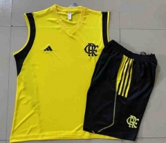 2024-2025 Flamengo Yellow Thailand Soccer Vest Tracksuit-815