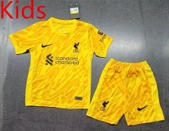 2024-2025 Liverpool Goalkeeper Yellow Kids/Youth Soccer Uniform-8679