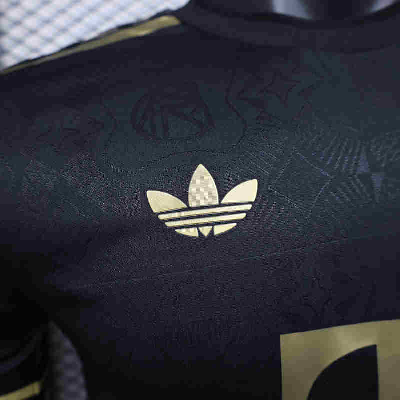 Player Version 2025-26 Bayern München Black Soccer Jersey AAA-888
