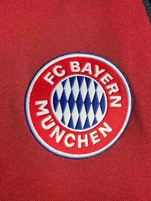 Retro Version 2001-02 Bayern München Home Red Thailand Soccer Jersey AAA-811