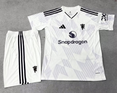 25-26 Manchester United Away White Thailand Soccer Uniform-718 25-26 Manchester United Away White Thailand Soccer Uniform-718