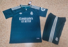26-27 Real Madrid Away Green Soccer Uniform-718 26-27 Real Madrid Away Green Soccer Uniform-718